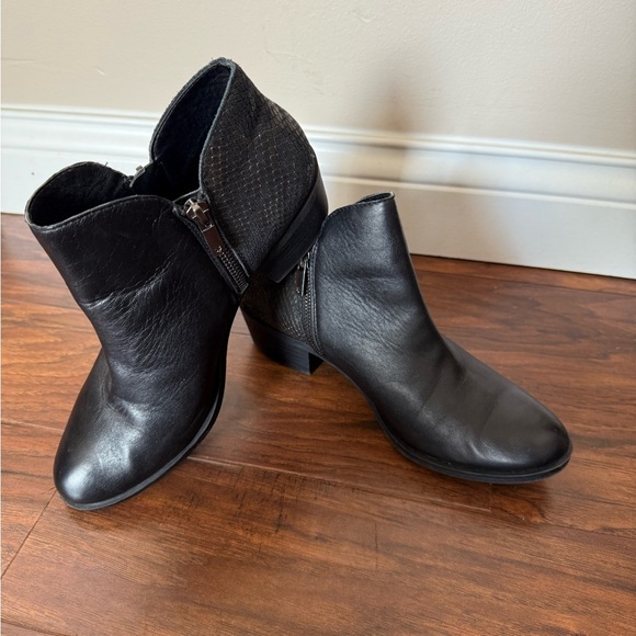 Lucky Brand Black Ankle Boots with Snakeskin Detail-Size 8.5 - Picture 5 of 14